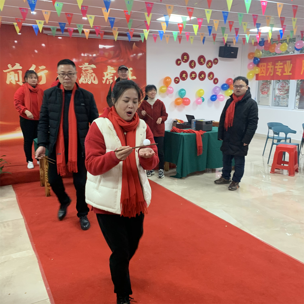 團(tuán)隊(duì)夾球